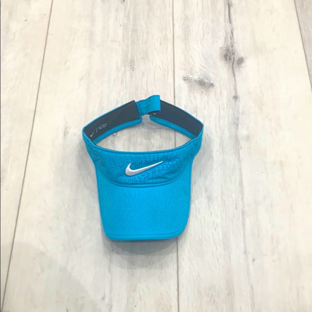 Nike visor